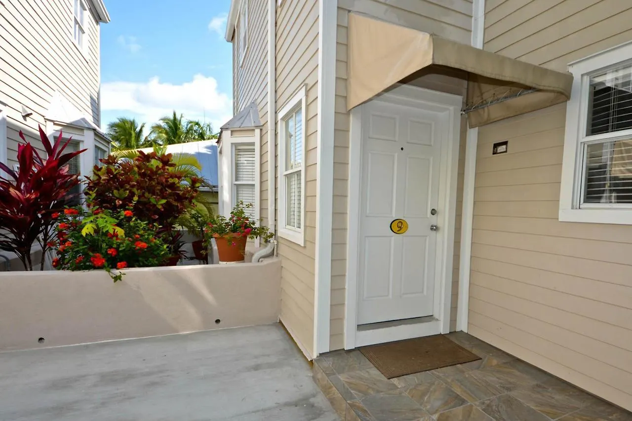 Casa Caribe @ Duval Square Hotel Key West
