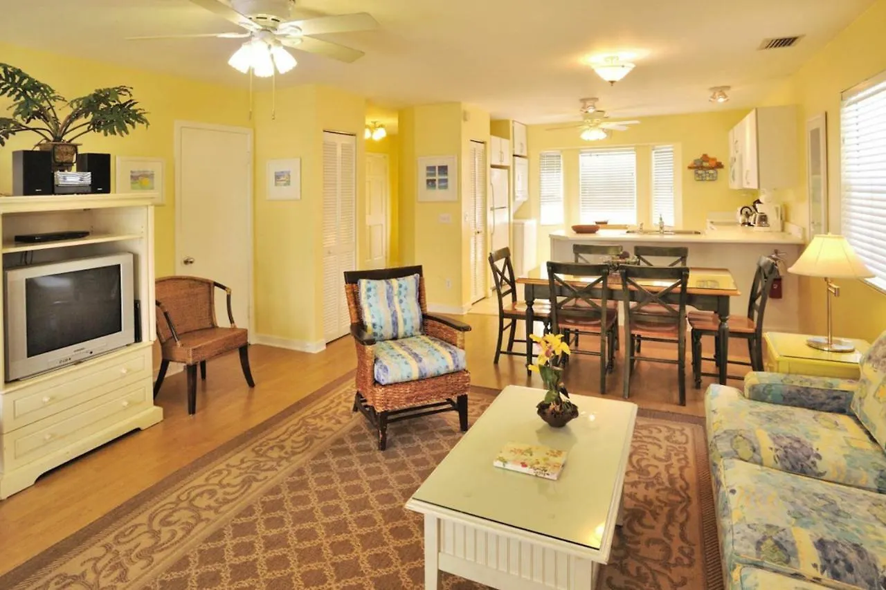 Casa Caribe @ Duval Square Hotel Key West
